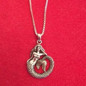 SILVER NECKLACE MERMAID